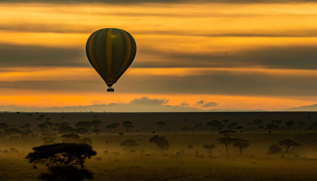 tanzania bryllupsreise luftballong