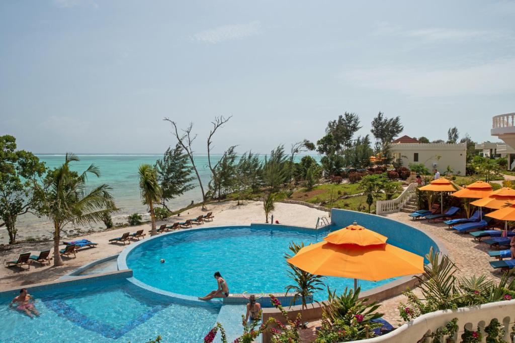 Bassenget i Moja Tuu Luxury Villas & Nature Retreat på Zanzibar