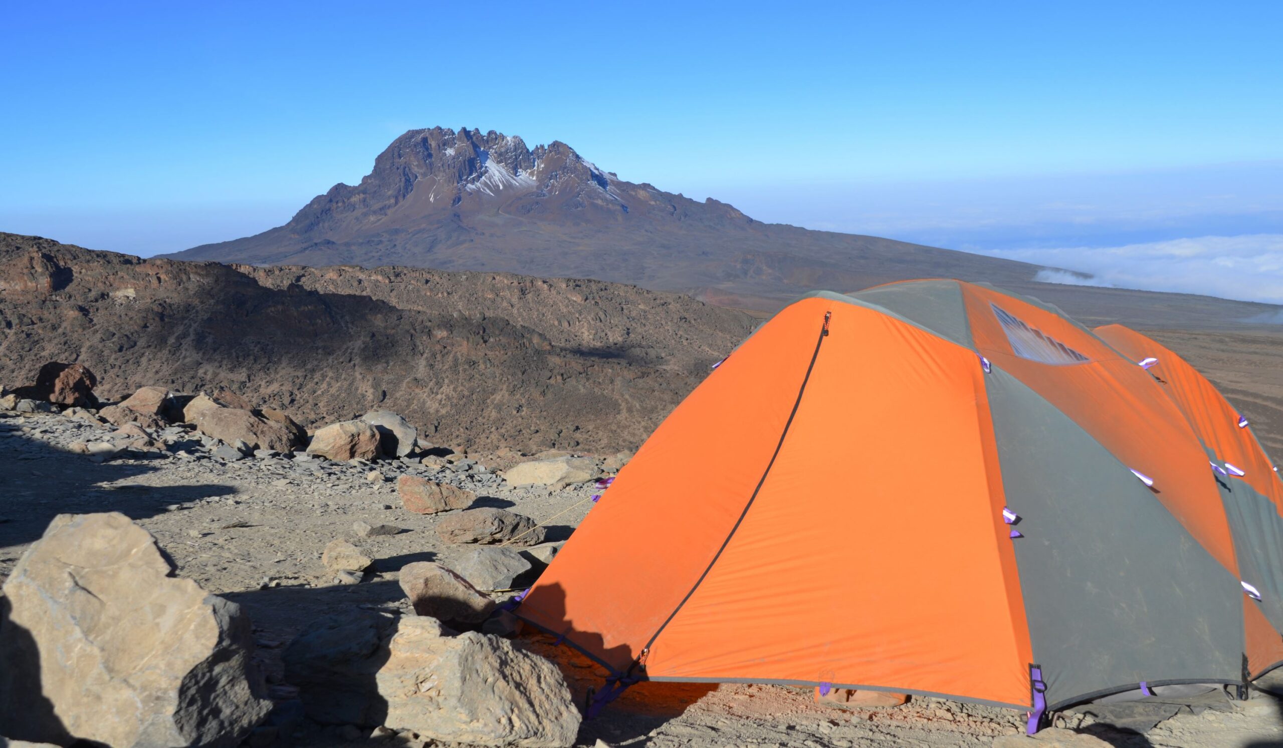 Umbwe Route (4/6) | Karanga Camp (4 040 m) – Barafu Camp (4 645 m)